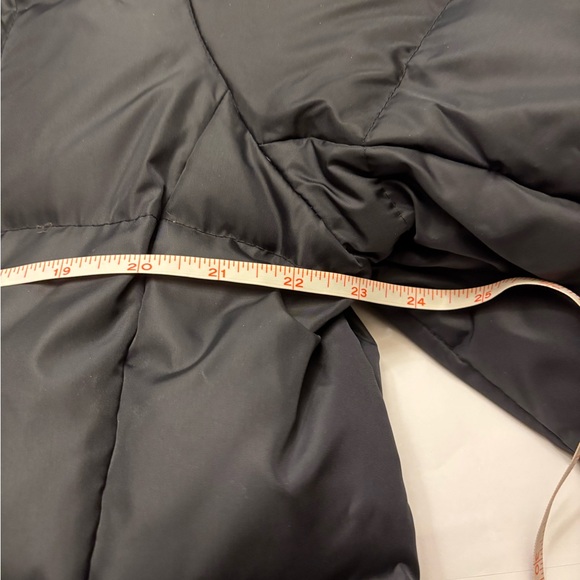 Gap Black Puffer Coat with Red Lining - Picture 7 of 10